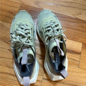 Nike Vista Lite Sneakers in Olive and Cream